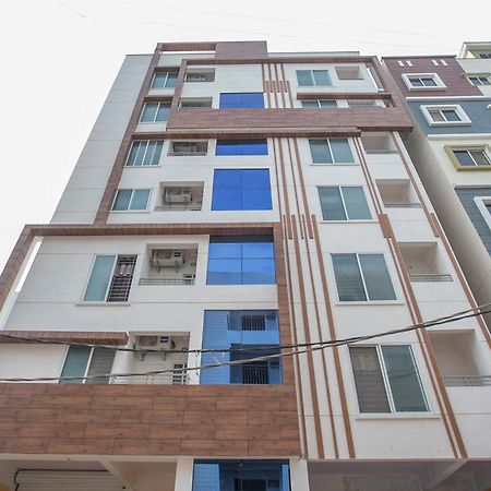 Oyo 13120 Ambrosia Hotel Bangalore Exterior photo